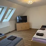 Appartement Podkrovní Se Společným Bazénem Zlonice