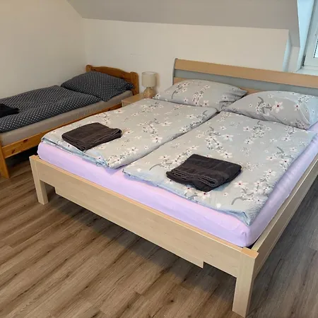 Apartmán Podkrovní Se Společným Bazénem