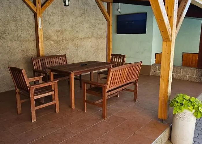 Διαμέρισμα Podkrovni Se Spolecnym Bazenem